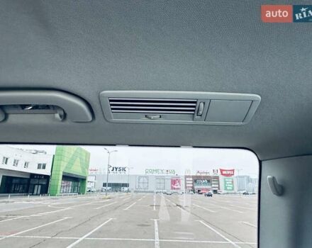 Черный Мерседес Вито, объемом двигателя 1.95 л и пробегом 83 тыс. км за 48800 $, фото 10 на Automoto.ua