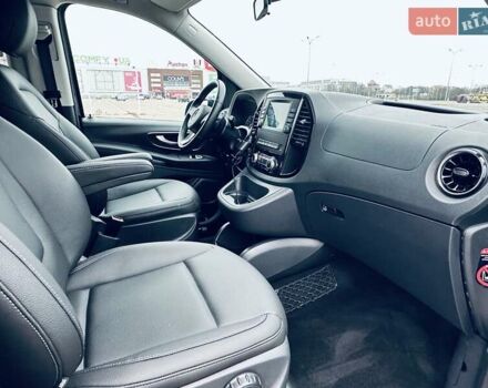 Черный Мерседес Вито, объемом двигателя 1.95 л и пробегом 83 тыс. км за 48800 $, фото 5 на Automoto.ua