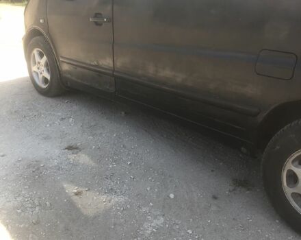 Черный Мерседес Вито, объемом двигателя 2.1 л и пробегом 1000 тыс. км за 3500 $, фото 2 на Automoto.ua