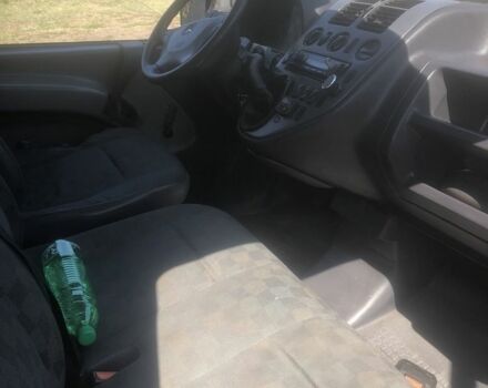 Черный Мерседес Вито, объемом двигателя 2.1 л и пробегом 1000 тыс. км за 3500 $, фото 5 на Automoto.ua