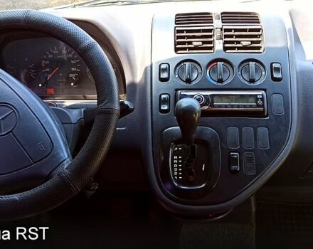 Черный Мерседес Вито, объемом двигателя 2.3 л и пробегом 0 тыс. км за 2600 $, фото 7 на Automoto.ua