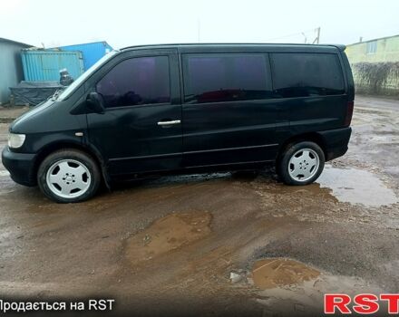 Черный Мерседес Вито, объемом двигателя 2.3 л и пробегом 360 тыс. км за 4900 $, фото 2 на Automoto.ua