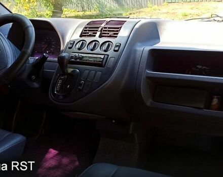 Черный Мерседес Вито, объемом двигателя 2.3 л и пробегом 0 тыс. км за 2600 $, фото 6 на Automoto.ua