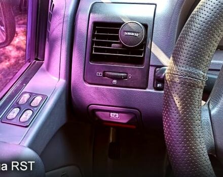 Черный Мерседес Вито, объемом двигателя 2.3 л и пробегом 0 тыс. км за 2600 $, фото 4 на Automoto.ua