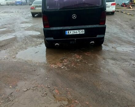 Черный Мерседес Вито, объемом двигателя 2.3 л и пробегом 360 тыс. км за 4900 $, фото 5 на Automoto.ua