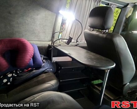 Черный Мерседес Вито, объемом двигателя 2.1 л и пробегом 0 тыс. км за 6200 $, фото 9 на Automoto.ua