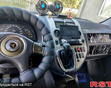 Черный Мерседес Вито, объемом двигателя 2.1 л и пробегом 0 тыс. км за 6200 $, фото 7 на Automoto.ua