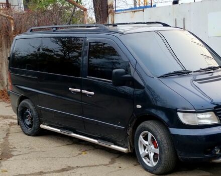 Черный Мерседес Вито, объемом двигателя 2.1 л и пробегом 28 тыс. км за 5700 $, фото 2 на Automoto.ua