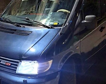 Чорний Мерседес Віто, об'ємом двигуна 2.1 л та пробігом 370 тис. км за 5000 $, фото 10 на Automoto.ua