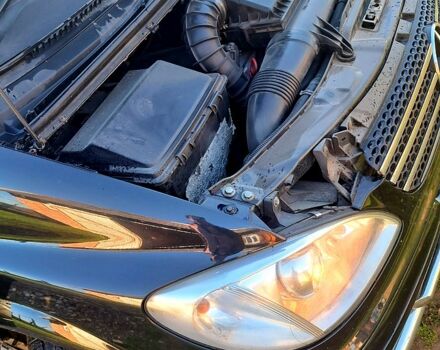 Черный Мерседес Вито, объемом двигателя 2.1 л и пробегом 254 тыс. км за 8000 $, фото 5 на Automoto.ua