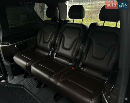 Черный Мерседес Вито, объемом двигателя 2.5 л и пробегом 220 тыс. км за 50800 $, фото 5 на Automoto.ua