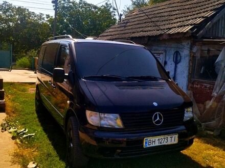 Чорний Мерседес Віто, об'ємом двигуна 2.3 л та пробігом 216 тис. км за 4800 $, фото 1 на Automoto.ua