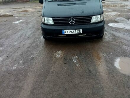 Черный Мерседес Вито, объемом двигателя 2.3 л и пробегом 360 тыс. км за 4900 $, фото 1 на Automoto.ua