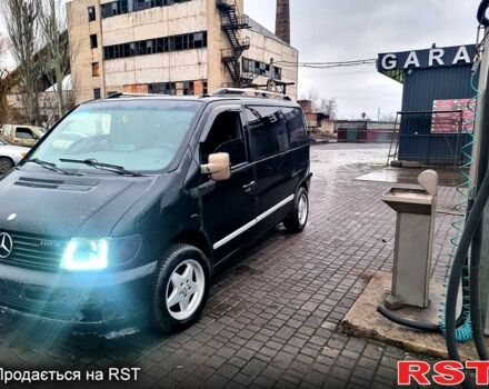 Чорний Мерседес Віто, об'ємом двигуна 2.2 л та пробігом 500 тис. км за 4500 $, фото 1 на Automoto.ua