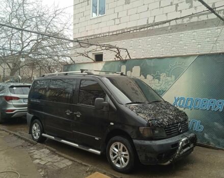 Черный Мерседес Вито, объемом двигателя 2.2 л и пробегом 329 тыс. км за 4500 $, фото 1 на Automoto.ua