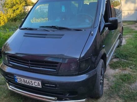 Черный Мерседес Вито, объемом двигателя 2.15 л и пробегом 275 тыс. км за 5100 $, фото 1 на Automoto.ua