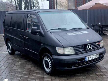 Черный Мерседес Вито, объемом двигателя 3 л и пробегом 234 тыс. км за 2750 $, фото 1 на Automoto.ua