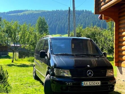 Черный Мерседес Вито, объемом двигателя 2.1 л и пробегом 533 тыс. км за 5800 $, фото 1 на Automoto.ua
