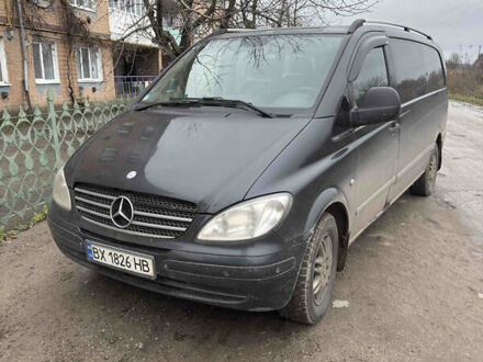 Черный Мерседес Вито, объемом двигателя 2.2 л и пробегом 260 тыс. км за 6400 $, фото 1 на Automoto.ua
