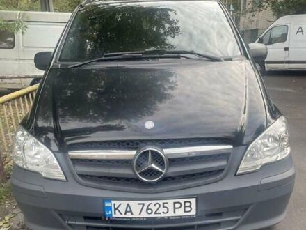 Чорний Мерседес Віто, об'ємом двигуна 2.2 л та пробігом 305 тис. км за 12300 $, фото 1 на Automoto.ua