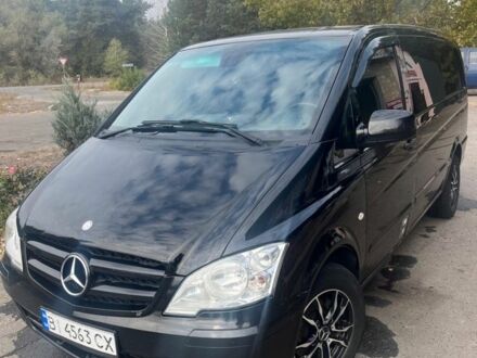 Чорний Мерседес Віто, об'ємом двигуна 2.1 л та пробігом 275 тис. км за 12000 $, фото 1 на Automoto.ua