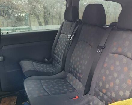 Черный Мерседес Вито, объемом двигателя 2.14 л и пробегом 296 тыс. км за 17000 $, фото 1 на Automoto.ua