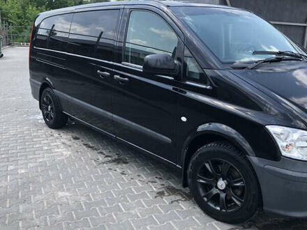 Черный Мерседес Вито, объемом двигателя 2.14 л и пробегом 438 тыс. км за 18000 $, фото 1 на Automoto.ua