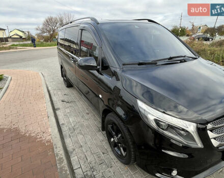 Черный Мерседес Вито, объемом двигателя 2.14 л и пробегом 283 тыс. км за 28500 $, фото 1 на Automoto.ua