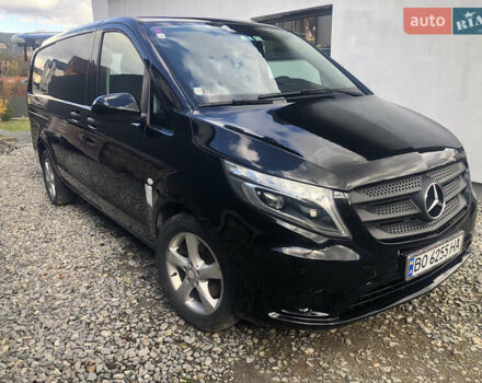 Черный Мерседес Вито, объемом двигателя 2.14 л и пробегом 310 тыс. км за 22900 $, фото 1 на Automoto.ua