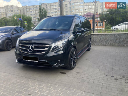 Мерседес Вито 2017 в Белой Церкве на Automoto.ua Черный Мерседес Вито, объемом двигателя 2.14 л и пробегом 140 тыс. км за 27000 $, фото 1 на Automoto.ua