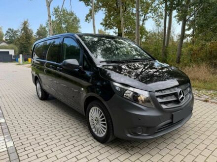 Черный Мерседес Вито, объемом двигателя 2 л и пробегом 37 тыс. км за 14000 $, фото 1 на Automoto.ua