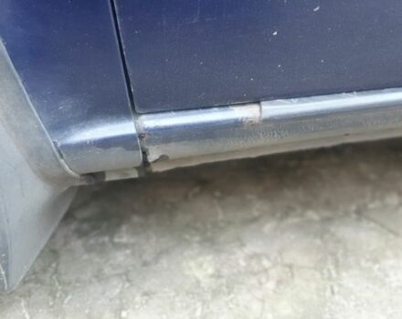 Фиолетовый Мерседес Вито, объемом двигателя 2.1 л и пробегом 400 тыс. км за 7300 $, фото 5 на Automoto.ua