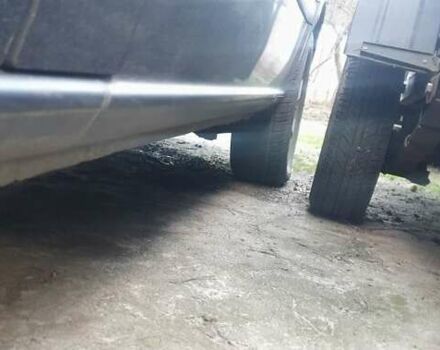 Фиолетовый Мерседес Вито, объемом двигателя 2.1 л и пробегом 400 тыс. км за 7300 $, фото 5 на Automoto.ua