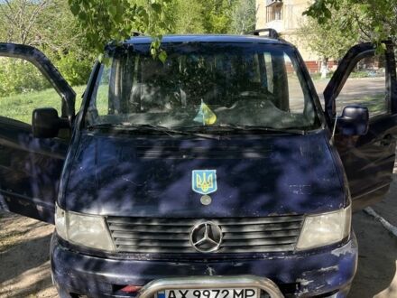 Мерседес Вито 2003 в Чугуеве на Automoto.ua Фиолетовый Мерседес Вито, объемом двигателя 2.1 л и пробегом 540 тыс. км за 3700 $, фото 1 на Automoto.ua