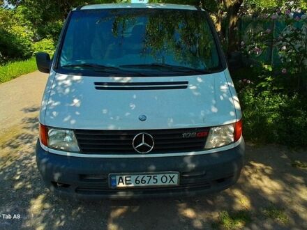 Білий Мерседес Віто вант., об'ємом двигуна 2.2 л та пробігом 325 тис. км за 4000 $, фото 1 на Automoto.ua