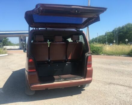 Коричневый Мерседес Вито, объемом двигателя 2.2 л и пробегом 401 тыс. км за 4333 $, фото 6 на Automoto.ua