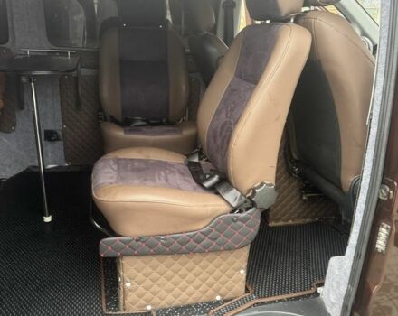 Мерседес Вито 2013 в Черновцах на Automoto.ua Коричневый Мерседес Вито, объемом двигателя 2.2 л и пробегом 351 тыс. км за 12500 $, фото 6 на Automoto.ua