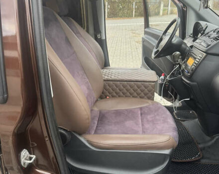 Коричневый Мерседес Вито, объемом двигателя 2.14 л и пробегом 351 тыс. км за 12500 $, фото 11 на Automoto.ua