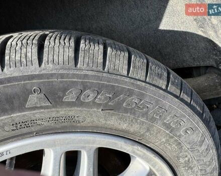 Коричневый Мерседес Вито, объемом двигателя 2.14 л и пробегом 81 тыс. км за 17000 $, фото 5 на Automoto.ua