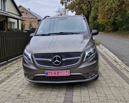 Коричневый Мерседес Вито, объемом двигателя 2.2 л и пробегом 260 тыс. км за 23999 $, фото 1 на Automoto.ua