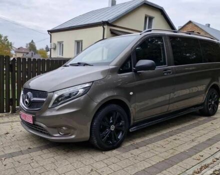 Коричневый Мерседес Вито, объемом двигателя 2.2 л и пробегом 260 тыс. км за 23999 $, фото 3 на Automoto.ua