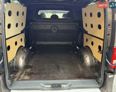 Коричневый Мерседес Вито, объемом двигателя 1.6 л и пробегом 208 тыс. км за 18900 $, фото 22 на Automoto.ua