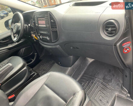 Коричневый Мерседес Вито, объемом двигателя 2.2 л и пробегом 180 тыс. км за 27999 $, фото 22 на Automoto.ua