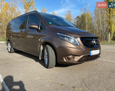 Коричневый Мерседес Вито, объемом двигателя 2.2 л и пробегом 180 тыс. км за 27999 $, фото 12 на Automoto.ua