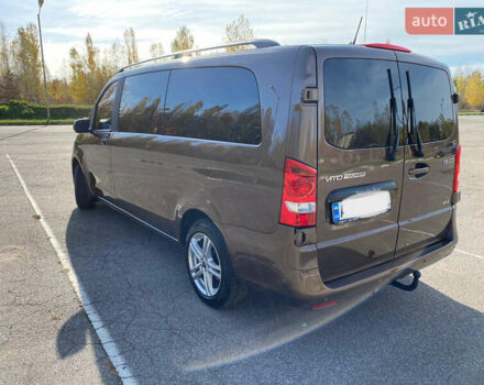 Коричневый Мерседес Вито, объемом двигателя 2.2 л и пробегом 180 тыс. км за 27999 $, фото 6 на Automoto.ua