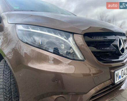 Коричневый Мерседес Вито, объемом двигателя 2.2 л и пробегом 180 тыс. км за 27999 $, фото 48 на Automoto.ua