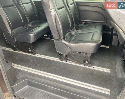 Коричневый Мерседес Вито, объемом двигателя 2.2 л и пробегом 180 тыс. км за 27999 $, фото 26 на Automoto.ua