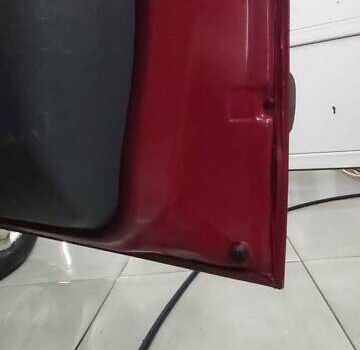 Червоний Мерседес Віто, об'ємом двигуна 2.15 л та пробігом 277 тис. км за 3000 $, фото 15 на Automoto.ua