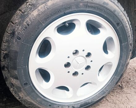 Червоний Мерседес Віто, об'ємом двигуна 2.3 л та пробігом 311 тис. км за 3660 $, фото 3 на Automoto.ua