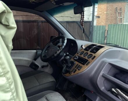 Красный Мерседес Вито, объемом двигателя 2.3 л и пробегом 600 тыс. км за 4300 $, фото 6 на Automoto.ua